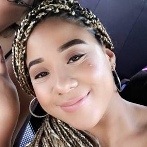 Meet your Posher, Renae